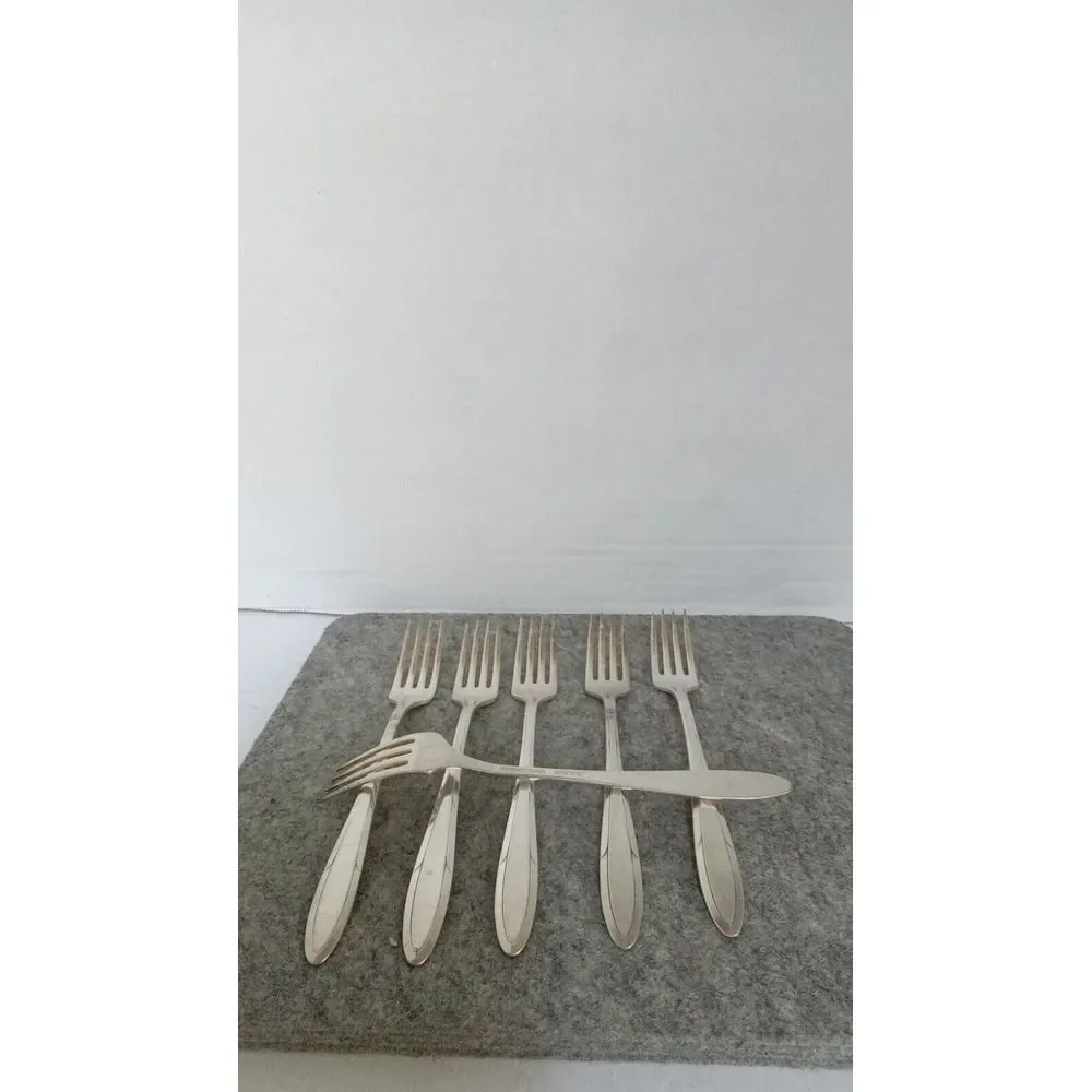 Vintage Silverplate Dinner Fork Set of 6 Classic Pattern Elegant Dining Flatware